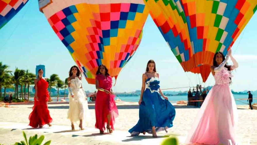 Miss Grand International contestants at Vietnam Beauty Fashion Fest 6